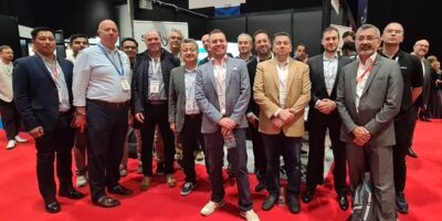 (L-R) Ian Vernon (AWTG), Sunil Kumar (University of Surrey), Stefano Cantarelli (Mavenir), Atif Mian (???) , Soufiane Ayed (????), Ramon Serra (???), Bulent Koca (???), Michael Joyce (???), Mike Carter (AWTG), Michael Brown (???), Metti Jab (AWTG), Zahid Ghadialy (???), Luca Campanalonga (S5GC), Muhammad Imran (University of Glasgow), Sean Coleman (???)